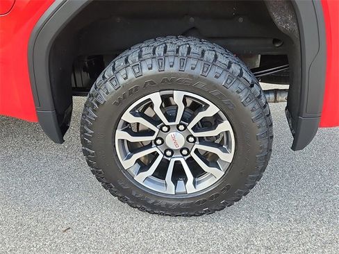Used 2021 GMC Sierra 1500 AT4 w/ AT4 Premium Package image 7