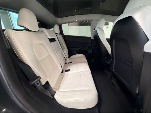 Used 2023 Tesla Model Y Long Range AWD/4WD image 16