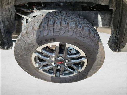 Used 2025 Toyota Tacoma TRD Sport AWD/4WD image 12