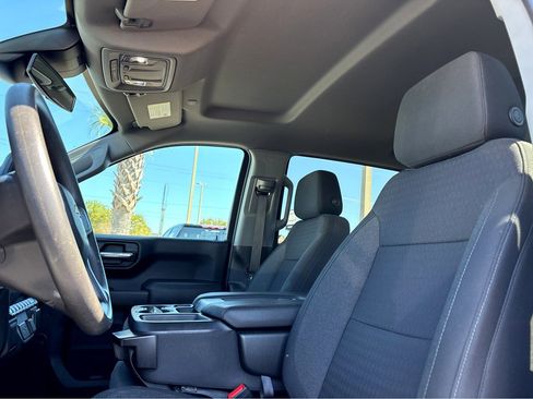 Used 2022 Chevrolet Silverado 1500 Custom image 14