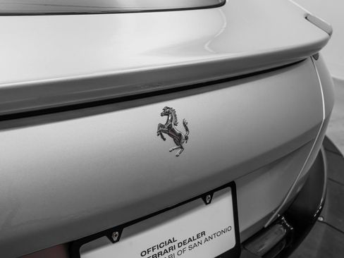 Certified 2025 Ferrari Roma Base image 94