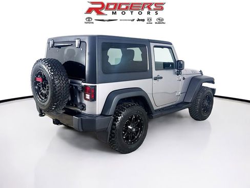 Used 2017 Jeep Wrangler Sport AWD/4WD image 8