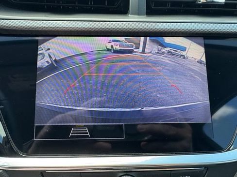 Used 2023 Buick Encore GX Essence w/ Experience Buick Package FWD image 9