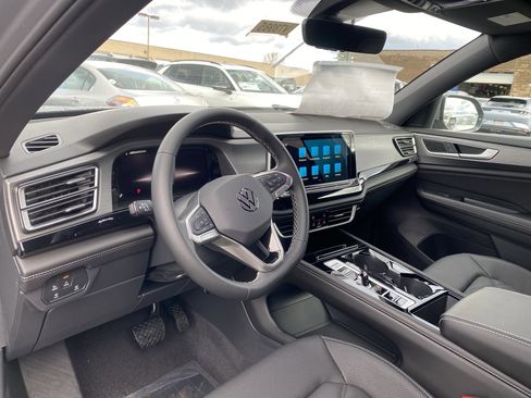 New 2026 Volkswagen Atlas Cross Sport SE image 9