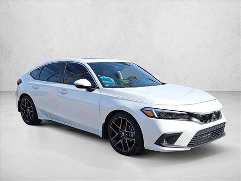 Used 2023 Honda Civic Sport Touring image 3