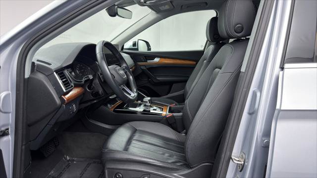 Used 2023 Audi Q5 2.0T Premium w/ Convenience Package AWD/4WD image 14