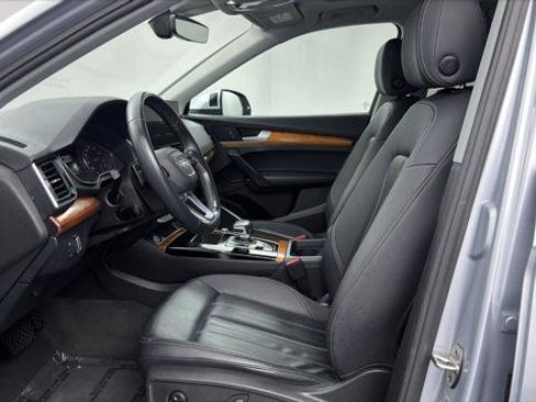 Used 2023 Audi Q5 2.0T Premium w/ Convenience Package AWD/4WD image 14