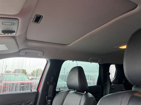 Used 2023 Mitsubishi Outlander SEL image 15