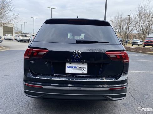 Used 2022 Volkswagen Tiguan SE image 8