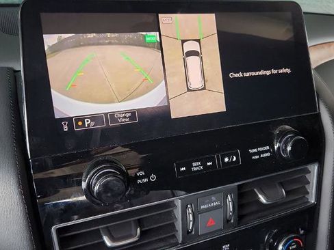 Certified 2024 Nissan Armada SL w/ Captain's Chairs Package image 24