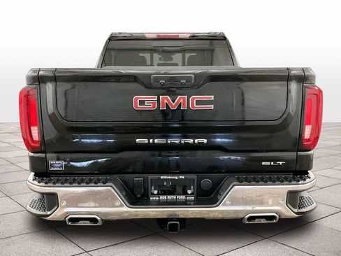 Used 2022 GMC Sierra 1500 SLT w/ SLT Premium Plus Package AWD/4WD image 4