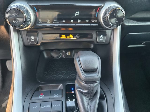 Certified 2025 Toyota RAV4 XLE FWD image 17