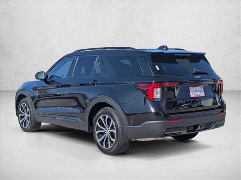 Used 2025 Ford Explorer ST-Line RWD image 8