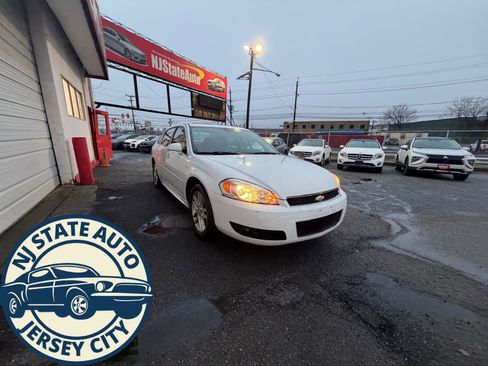 Used 2013 Chevrolet Impala LTZ FWD image 6