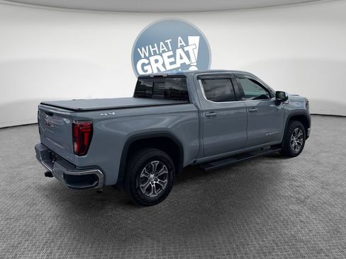 Used 2025 GMC Sierra 1500 SLE w/ Preferred Package AWD/4WD image 3