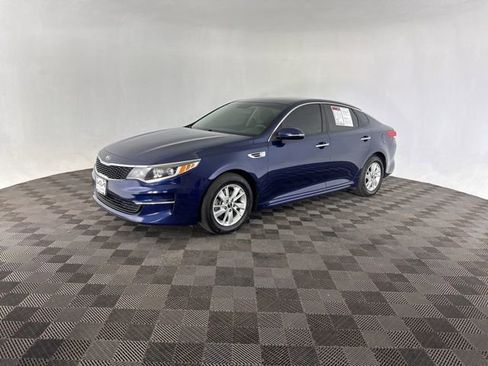 Certified 2018 Kia Optima LX image 5