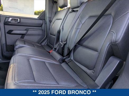 New 2025 Ford Bronco Badlands image 19