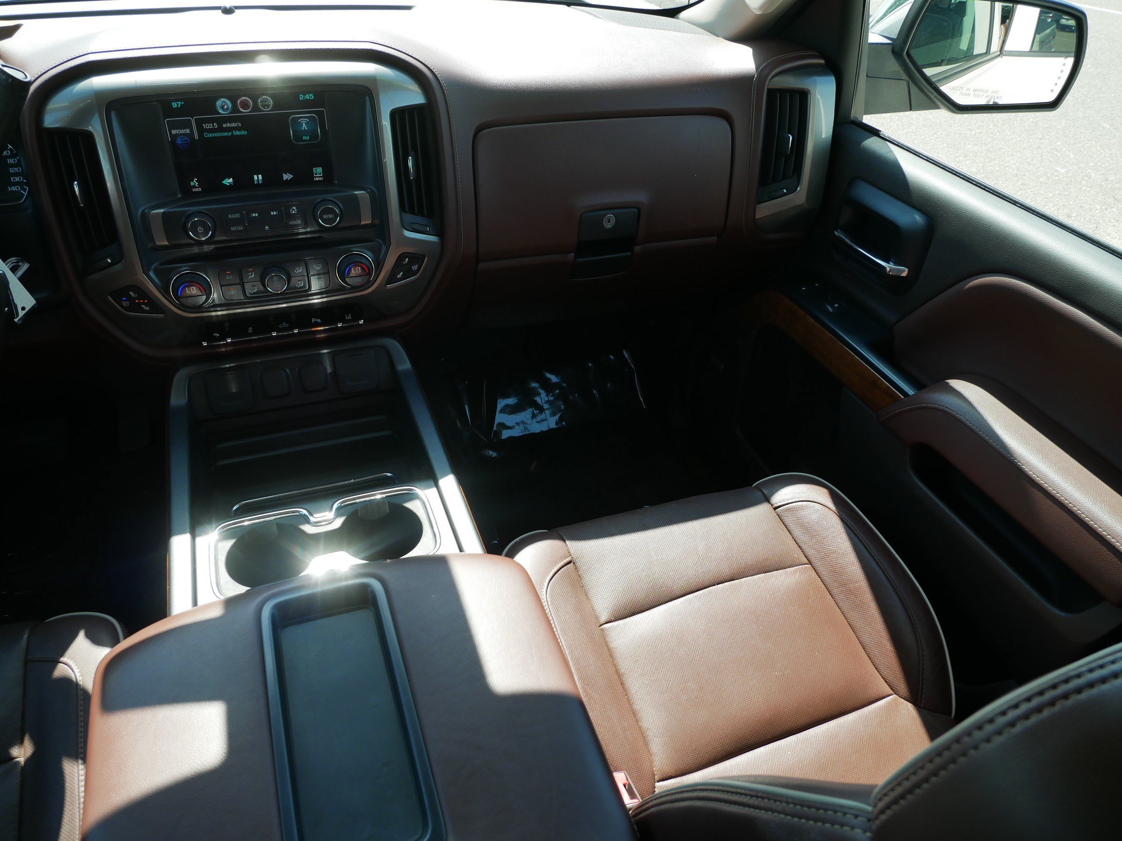 Used 2014 Chevrolet Silverado 1500 High Country w/ High Country Premium Package AWD/4WD image 11