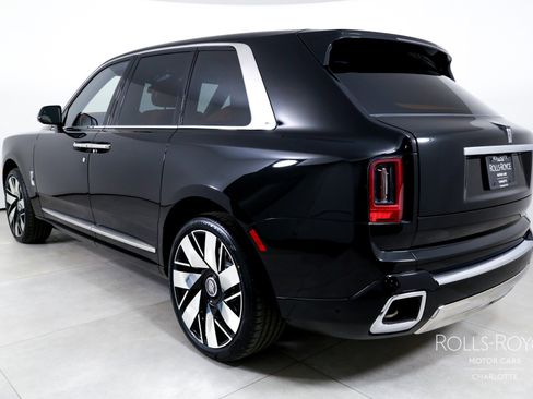 New 2026 Rolls-Royce Cullinan image 8