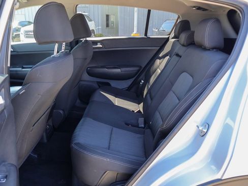 Used 2021 Kia Sportage LX image 9