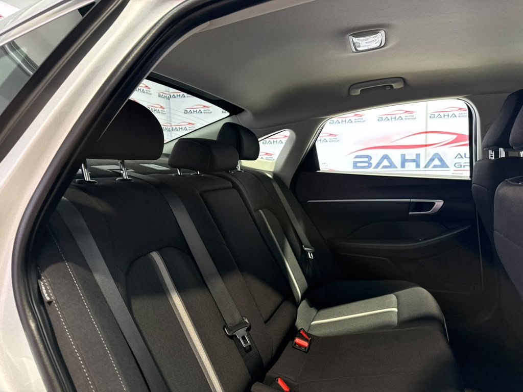 Used 2025 Hyundai Sonata SEL FWD image 41