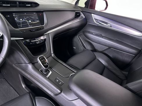 Used 2018 Cadillac XT5 Premium Luxury image 36