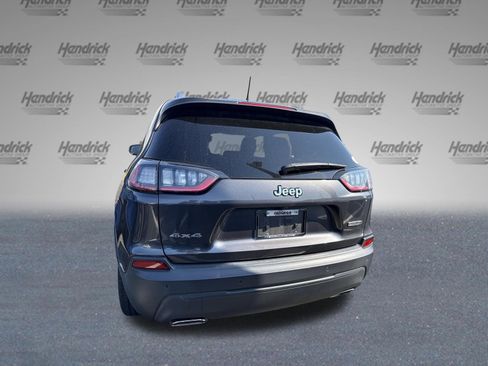 Used 2019 Jeep Cherokee Latitude Plus w/ Comfort/Convenience Group image 7