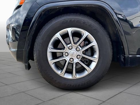 Used 2016 Jeep Grand Cherokee Overland w/ Advanced Technology Group image 10