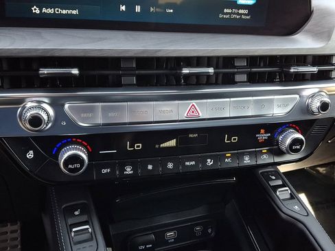 Used 2024 Kia Telluride SX X-Line image 17