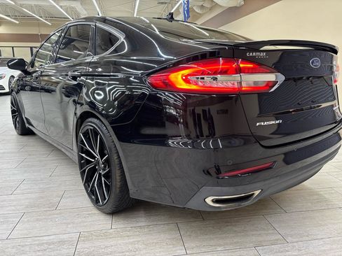 Used 2019 Ford Fusion Titanium AWD/4WD image 7