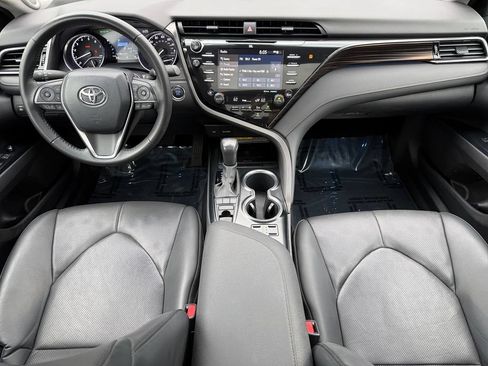 Used 2020 Toyota Camry XLE w/ Driver Assist Package FWD image 10