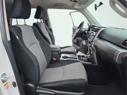 Used 2014 Toyota 4Runner SR5 w/ Convenience Package AWD/4WD image 14