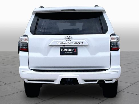 Used 2023 Toyota 4Runner TRD Sport AWD/4WD image 5