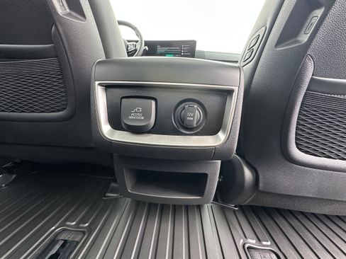 New 2026 Kia Carnival SX FWD image 21