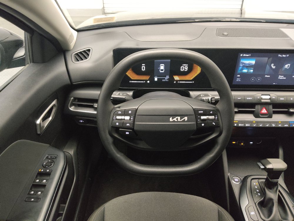 Used 2025 Kia K4 FWD image 22