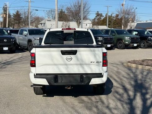 Used 2023 Nissan Frontier SV w/ Technology Package image 6