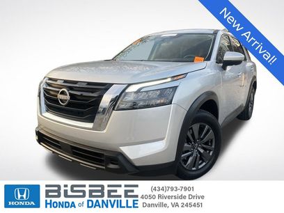 Used 2024 Nissan Pathfinder SV