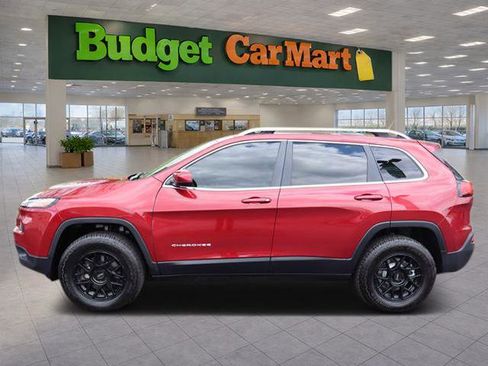 Used 2015 Jeep Cherokee Latitude AWD/4WD image 4