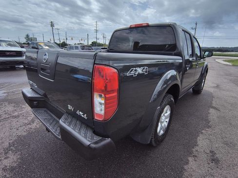 Used 2012 Nissan Frontier SV w/ SV Premium Utility Pkg image 6