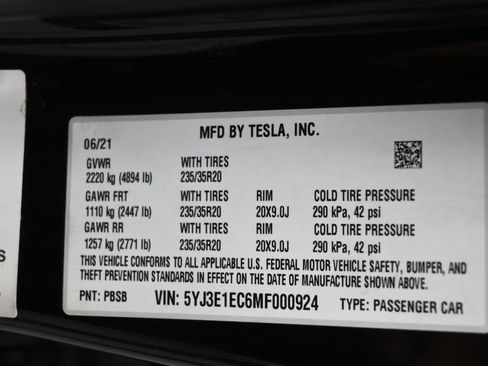 Used 2021 Tesla Model 3 Performance AWD/4WD image 2