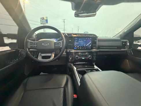 Used 2023 Ford F350 Lariat w/ Chrome Package image 15