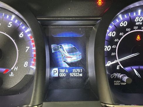 Used 2015 Toyota Avalon XLE image 18