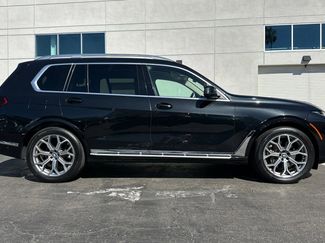 Used 2024 BMW X7 xDrive40i video 3