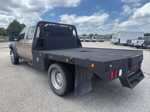 Used 2011 Ford F550 4x4 Crew Cab Super Duty w/ Payload Upgrade Pkg image 8