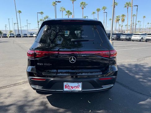 Used 2023 Mercedes-Benz EQB 250+ image 18