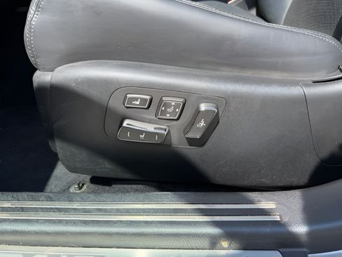 Used 2017 Lexus LS 460 RWD image 15