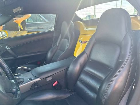 Used 2006 Chevrolet Corvette Convertible w/ Preferred Equipment Group RWD image 6