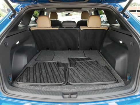 Certified 2025 Volkswagen Atlas Cross Sport SE AWD/4WD image 18