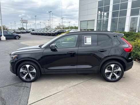 Certified 2026 Volvo XC40 B5 Plus AWD/4WD image 10