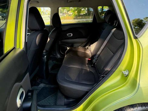 Used 2015 Kia Soul FWD image 10